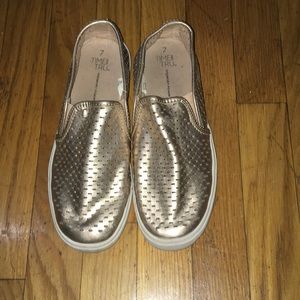 EOSW GOLD SLIP ON SNEAKERS AIZE SEVEN